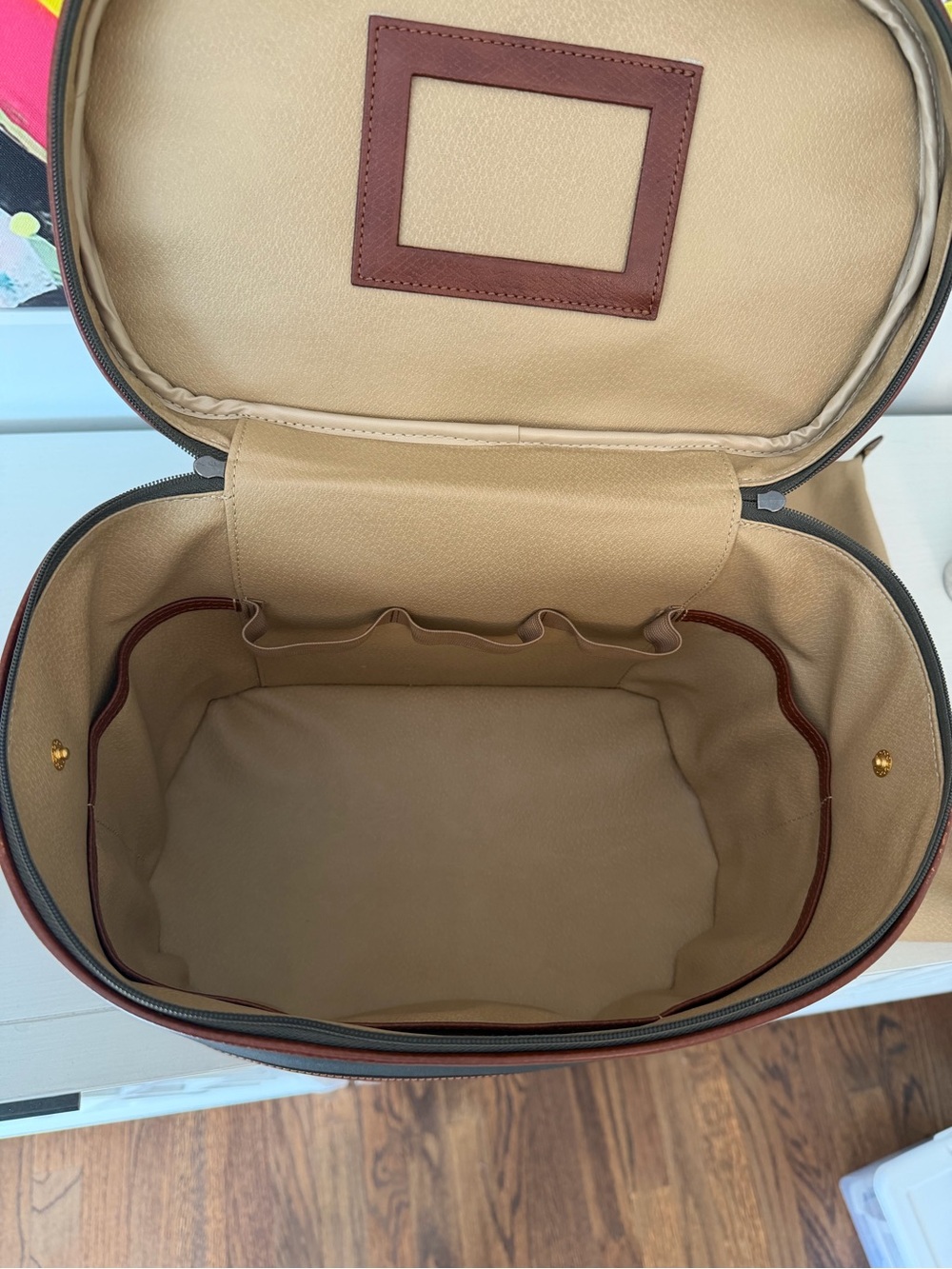 Longchamp Dark Green Travel Vanity Case Zip-Around Lined, Strap Pouch - Picture 9 of 15